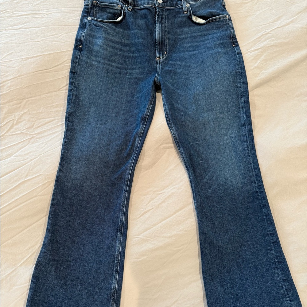 Citizens Of Humanity Isola Mid Rise Cropped Boot Cut Jean in Lotus wash